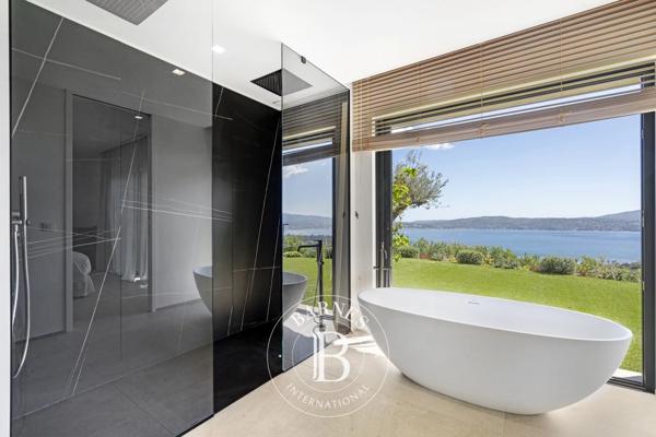 Grimaud, Maison 5 Chambres -  383 m² à vendre