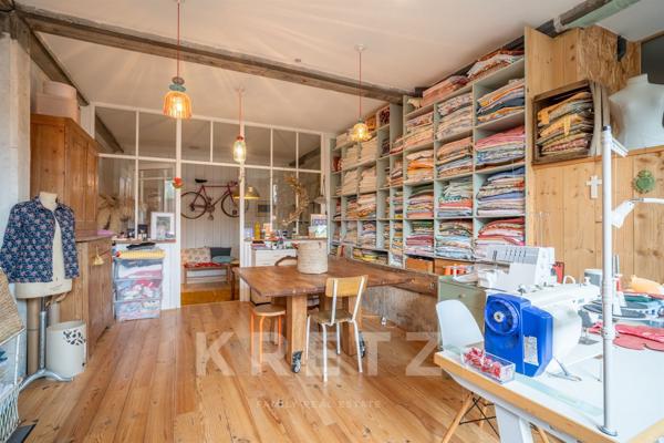 Bordeaux Nansouty, Rare : maison-loft de 255 m² avec toit-terrasse et piscine intégrée