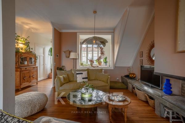 Bordeaux Nansouty, Rare : maison-loft de 255 m² avec toit-terrasse et piscine intégrée