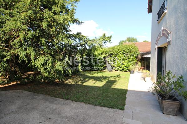 Maison familiale 5 chambres sur beau terrain à Villebon Sur Yvette , RER LOZERE