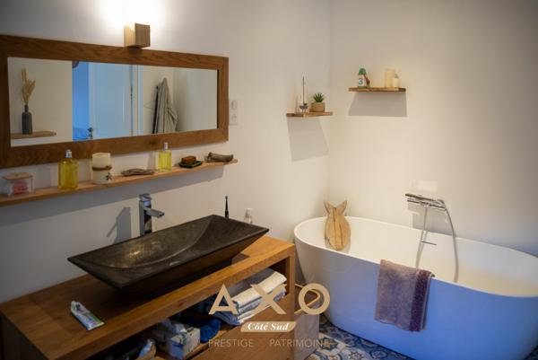 EXCLUSIVITE - LE MONTAIGUET - MAISON - T7 - MAISON D'AMIS A PARACHEVER - 70 M2 - DEPENDANCE - 30 M2 - PISCINE - VUE PANORAMIQUE - 1 495 000