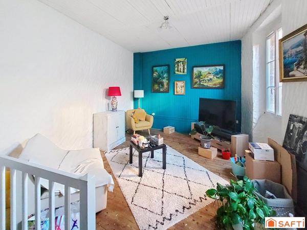 Immeuble 320 m2 en hyper-centre de Lesparre-Médoc