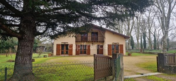 Dpt Landes (40), à vendre LABASTIDE D'ARMAGNAC maison P4 - Terrain de 2592