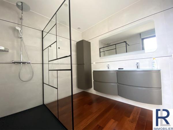 Sceaux (92330) Belle maison contemporaine de 218 m2 avec jardin, parkings à Sceaux