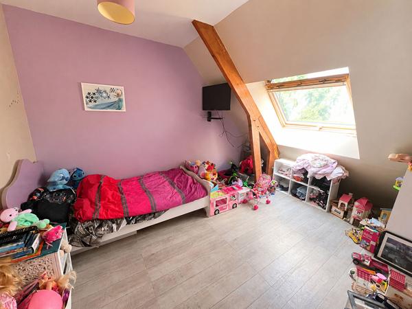 A VENDRE - Maison proche de Chaumont en Vexin - PLAIN PIED DE VIE - 5 chambres - garage - 1000 m² de terrain