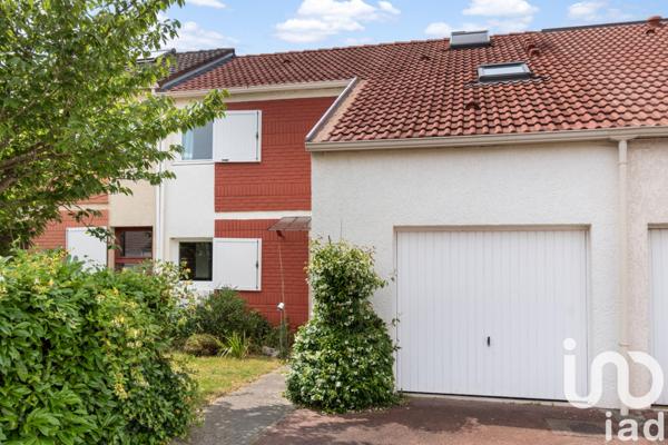 House for sale 5 rooms 116 m² Voisins-le-Bretonneux