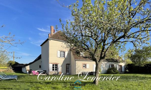 Dpt Sarthe (72), à vendre proche de Connerré FERMETTE en campagne 294 m² habitables , 6 chambres , terrain de 1500 M²