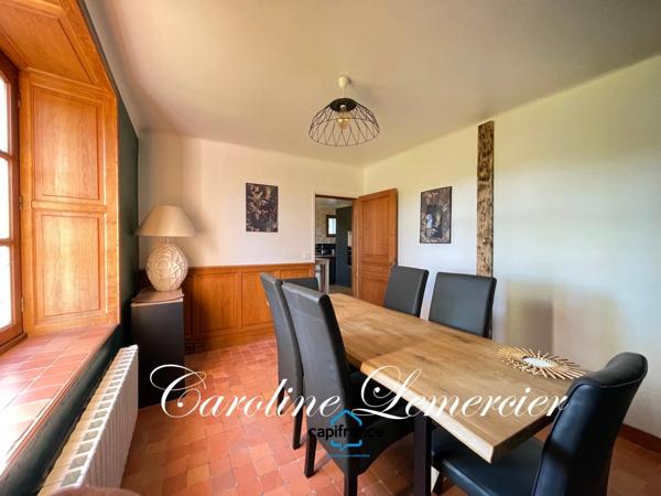 Dpt Sarthe (72), à vendre proche de Connerré FERMETTE en campagne 294 m² habitables , 6 chambres , terrain de 1500 M²