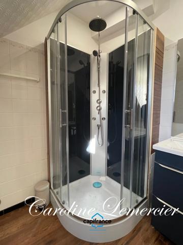 Dpt Sarthe (72), à vendre proche de Connerré FERMETTE en campagne 294 m² habitables , 6 chambres , terrain de 1500 M²