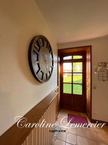 Dpt Sarthe (72), à vendre proche de Connerré FERMETTE en campagne 294 m² habitables , 6 chambres , terrain de 1500 M²