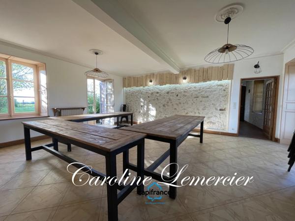 Dpt Sarthe (72), à vendre proche de Connerré FERMETTE en campagne 294 m² habitables , 6 chambres , terrain de 1500 M²