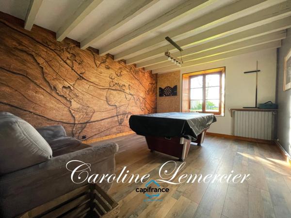 Dpt Sarthe (72), à vendre proche de Connerré FERMETTE en campagne 294 m² habitables , 6 chambres , terrain de 1500 M²
