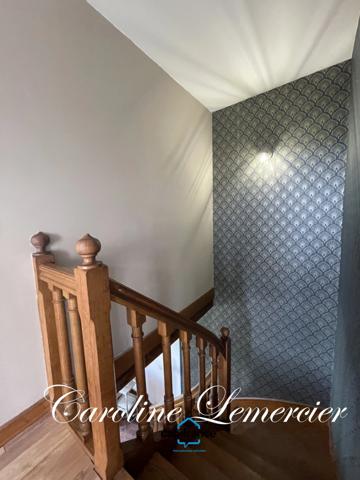 Dpt Sarthe (72), à vendre proche de Connerré FERMETTE en campagne 294 m² habitables , 6 chambres , terrain de 1500 M²