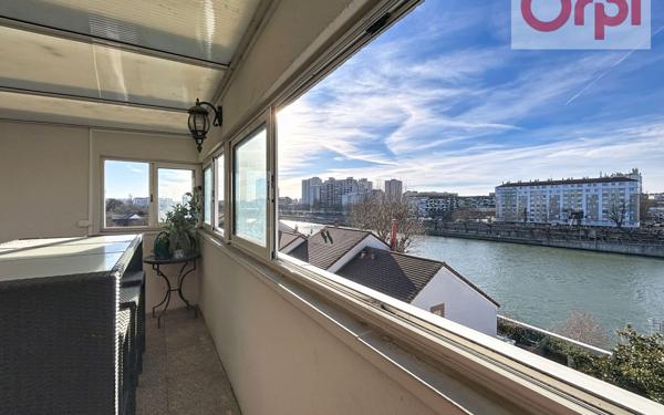 Appartement à vendre    4 pièces • 82,79 m2 Choisy-le-Roi