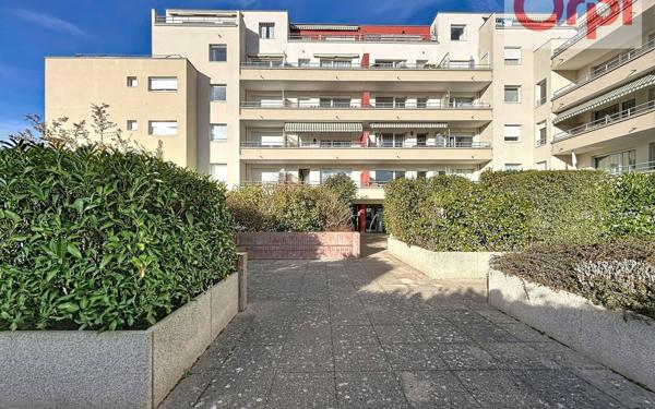 Appartement à vendre    4 pièces • 82,79 m2 Choisy-le-Roi