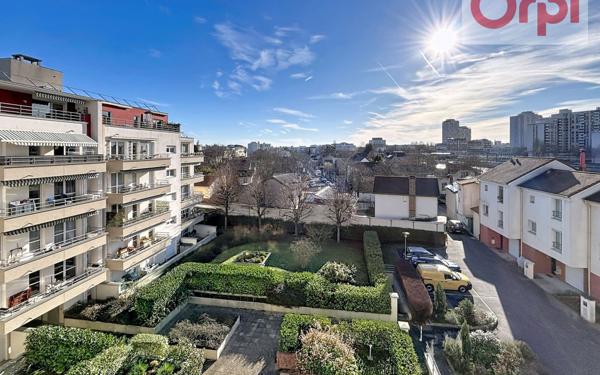 Appartement à vendre    4 pièces • 82,79 m2 Choisy-le-Roi