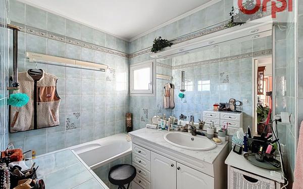 Appartement à vendre    4 pièces • 82,79 m2 Choisy-le-Roi