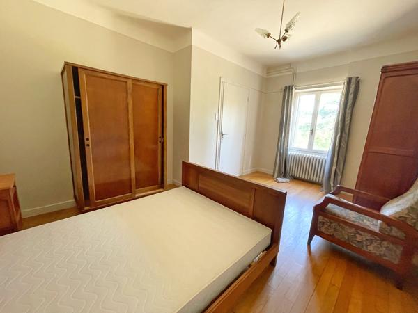 Maison 7 pièce(s) 5 chambre(s) 181 m²