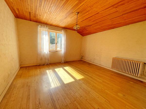 Maison 7 pièce(s) 5 chambre(s) 181 m²