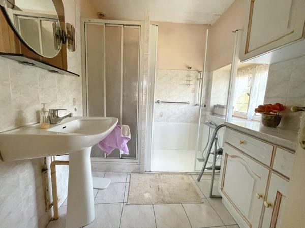 Maison 7 pièce(s) 5 chambre(s) 181 m²