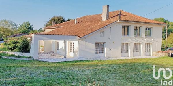 Maison à vendre 10 pièces 560 m² Chassenon