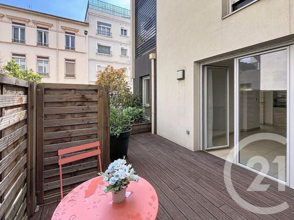 Appartement F2 à vendre  2 pièces - 45,38 m 2   LYON  - 69007