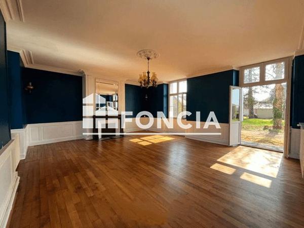 À vendre Maison 10 pièces 258 m² - Ballan-miré 37510