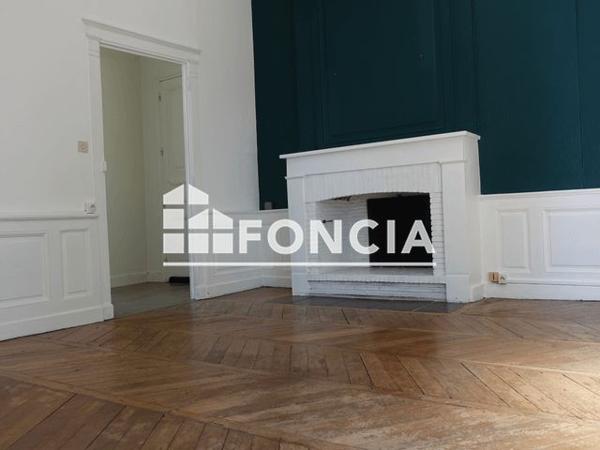 À vendre Maison 10 pièces 258 m² - Ballan-miré 37510