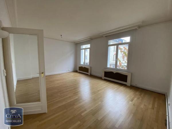 Appartement à louer 5 pièces 118.93m²