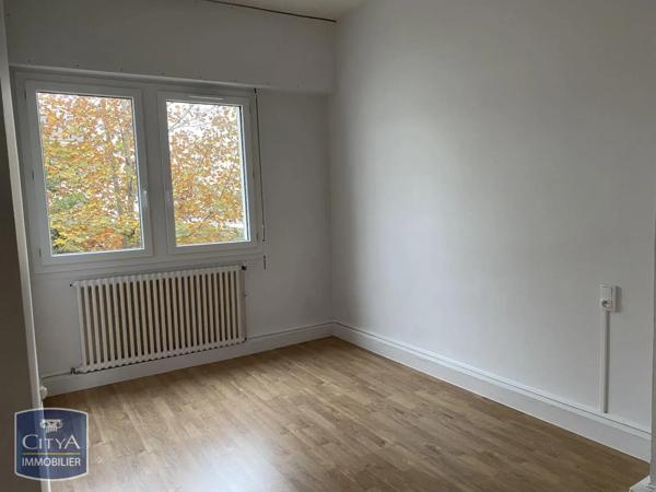 Appartement à louer 5 pièces 118.93m²