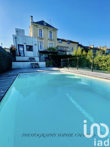 Maison à vendre 7 pièces 168 m² Poitiers