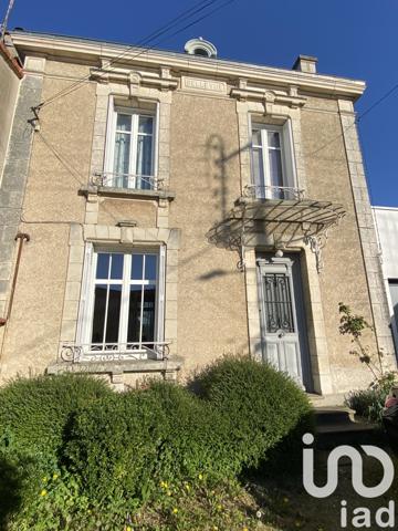 Maison à vendre 7 pièces 168 m² Poitiers