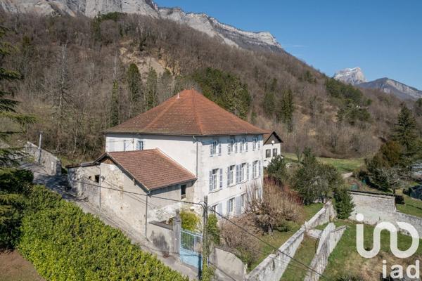 Demeure 18 pièces de 500 m² à Biviers (38330)