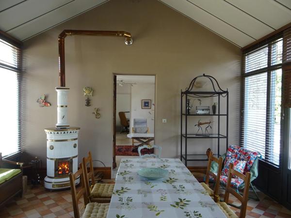 A SAINT HILAIRE LES PLACES PROCHE DE NEXON EN HAUTE VIENNE MAGNIFIQUE MANOIR DU 17EME DE 280 M² HABITABLES SUR 17862 M² DE TERRAIN AVEC UN ETANG DE 6000 M² ET PISCINE