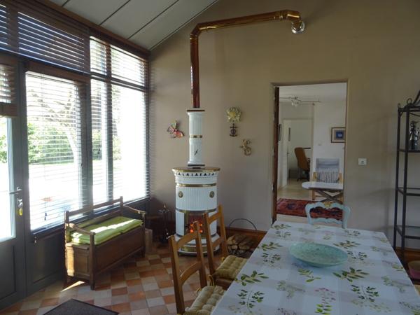 A SAINT HILAIRE LES PLACES PROCHE DE NEXON EN HAUTE VIENNE MAGNIFIQUE MANOIR DU 17EME DE 280 M² HABITABLES SUR 17862 M² DE TERRAIN AVEC UN ETANG DE 6000 M² ET PISCINE