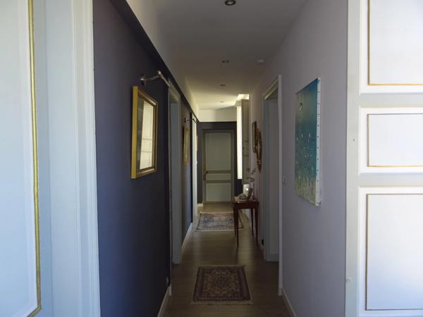 A SAINT HILAIRE LES PLACES PROCHE DE NEXON EN HAUTE VIENNE MAGNIFIQUE MANOIR DU 17EME DE 280 M² HABITABLES SUR 17862 M² DE TERRAIN AVEC UN ETANG DE 6000 M² ET PISCINE