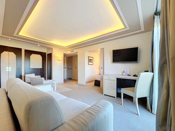 Appartement meublé T2 de 36 m2 + Terrasse en résidence de tourisme avec piscine. Destiné à la location saisonnière.