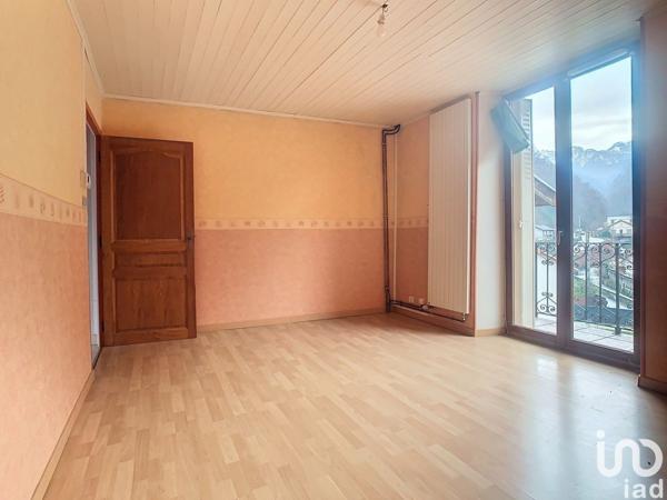 Appartement 4 pièces de 83 m² à Domène (38420)