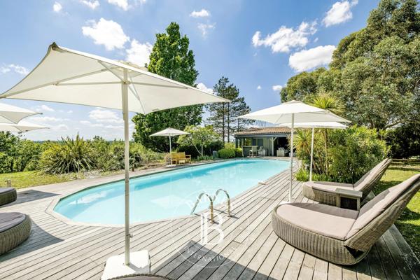 Saint-Loubès, Propriété 10 Chambres -  700 m² à vendre