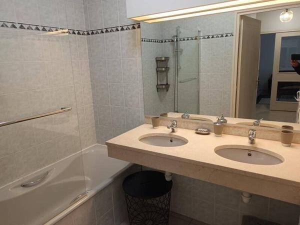 Appartement 2 pièces                                        - 69006 Lyon 6e  Arrondissement Réf : 5208