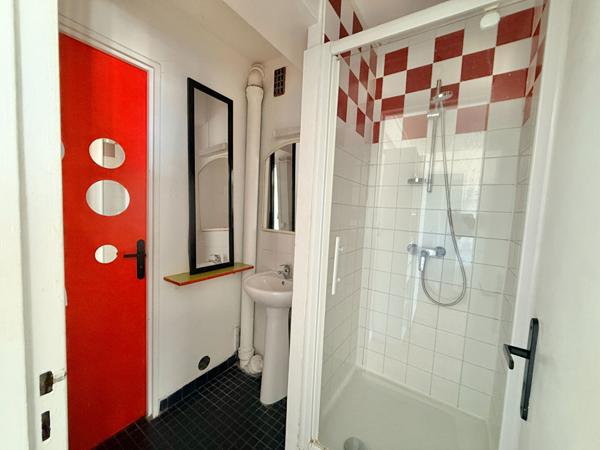 Studio -Balcon pièce à vendre à Paris 12ème - Quartier Bel-Air