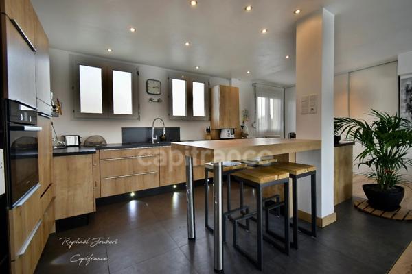 Dpt Sarthe (72), à vendre appartement 4 pièces de 113,1 m² avec terrain