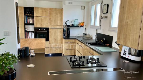 Dpt Sarthe (72), à vendre appartement 4 pièces de 113,1 m² avec terrain