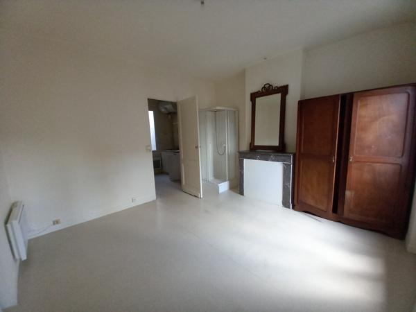 Appartement
                                                                                                                                                                                                                                                                                                                        1 pièce(s)                                                                                                                                                                                                                                                                                                                              20  m²