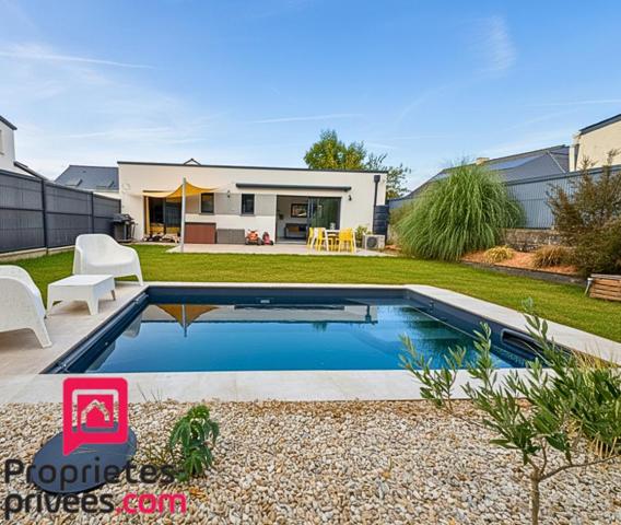 Maison contemporaine de plain-pied 3 chambres 1 bureau 1 Piscine