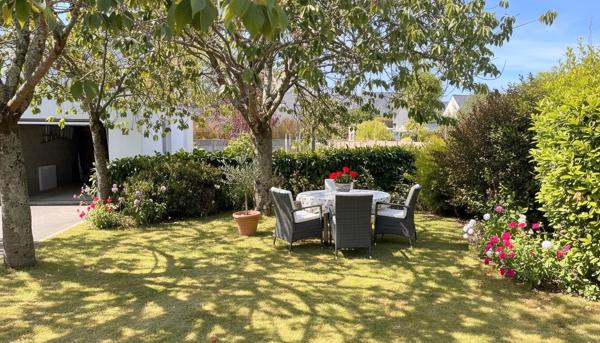 EN EXCLUSIVITÉ - GUÉRANDE CENTRE À PIED - MAISON FAMILIALE avec JARDIN et GARAGE