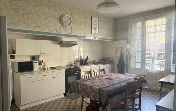 Vente Maison de village Avec jardin et garage Riols   