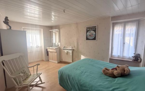 Vente Maison de village Avec jardin et garage Riols   