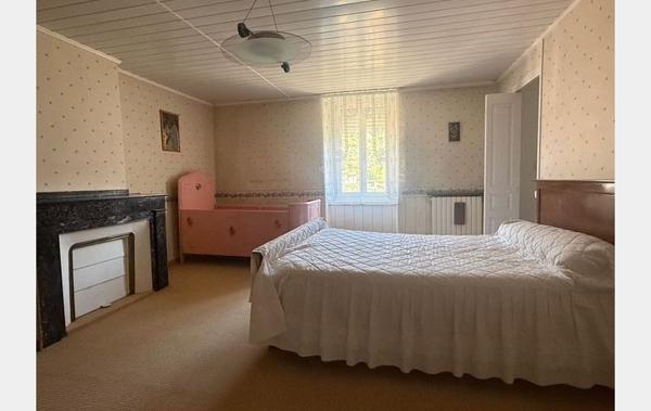 Vente Maison de village Avec jardin et garage Riols   