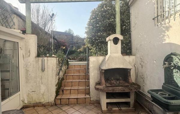 Vente Maison de village Avec jardin et garage Riols   